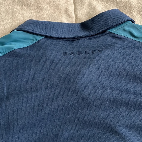 OAKLEY Collard shirt Golf Polo Navy Blue mens size Large - Picture 5 of 5